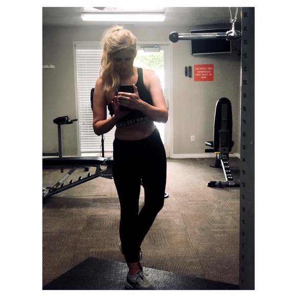 Meet your Posher, Erin - Picture 4 of 10